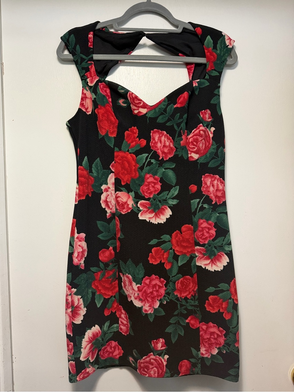 Guess Black Mini Dress with Red and Pink Rose Print Size 10